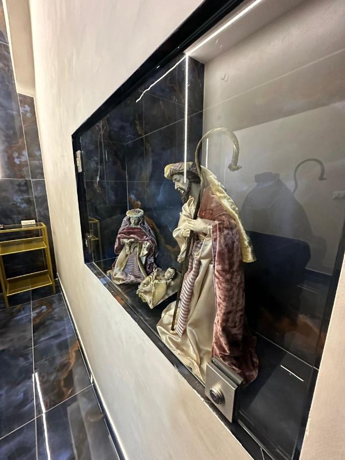 Appartement La Dimora Di Pulcinella à Naples Extérieur photo